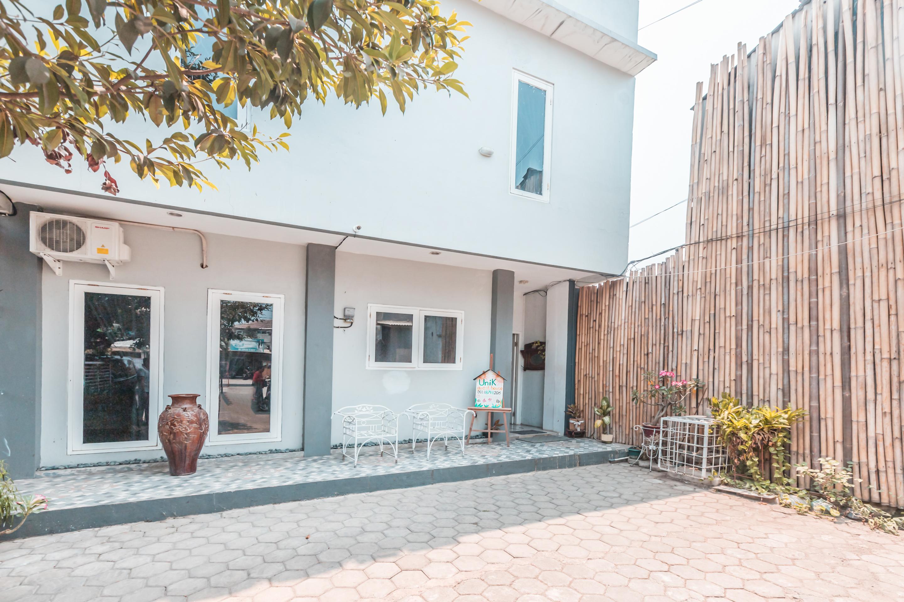 Oyo 1555 Unik Guesthouse Syariah Jakarta Exterior photo